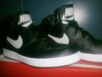 Nike Priority Mid Black