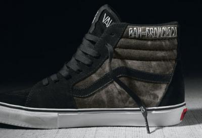 PAPUCI VANS SK8 HI (MODEL DIFERIT DE CEL DIN POZA ) MARIME 40
